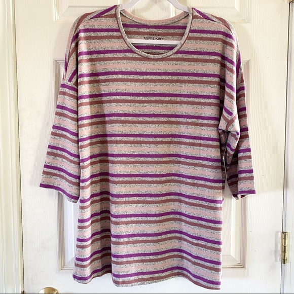 NWOT TORRID Stripe Supersoft Plush Tee - Picture 5 of 13